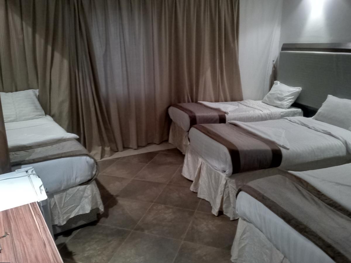 Hotel Manazil Al Hor 1